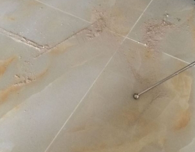 毕节市瓷砖空鼓维修公司分享粘合剂选择不当在瓷砖铺贴过程中可能导致以下问题